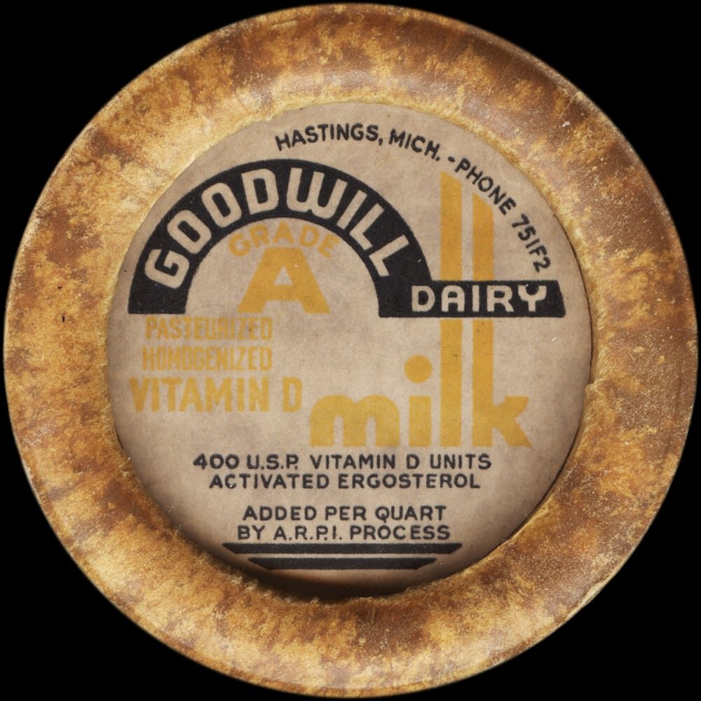 Goodwill Dairy Grade A vitamin D milk cap from Hastings, Michigan.