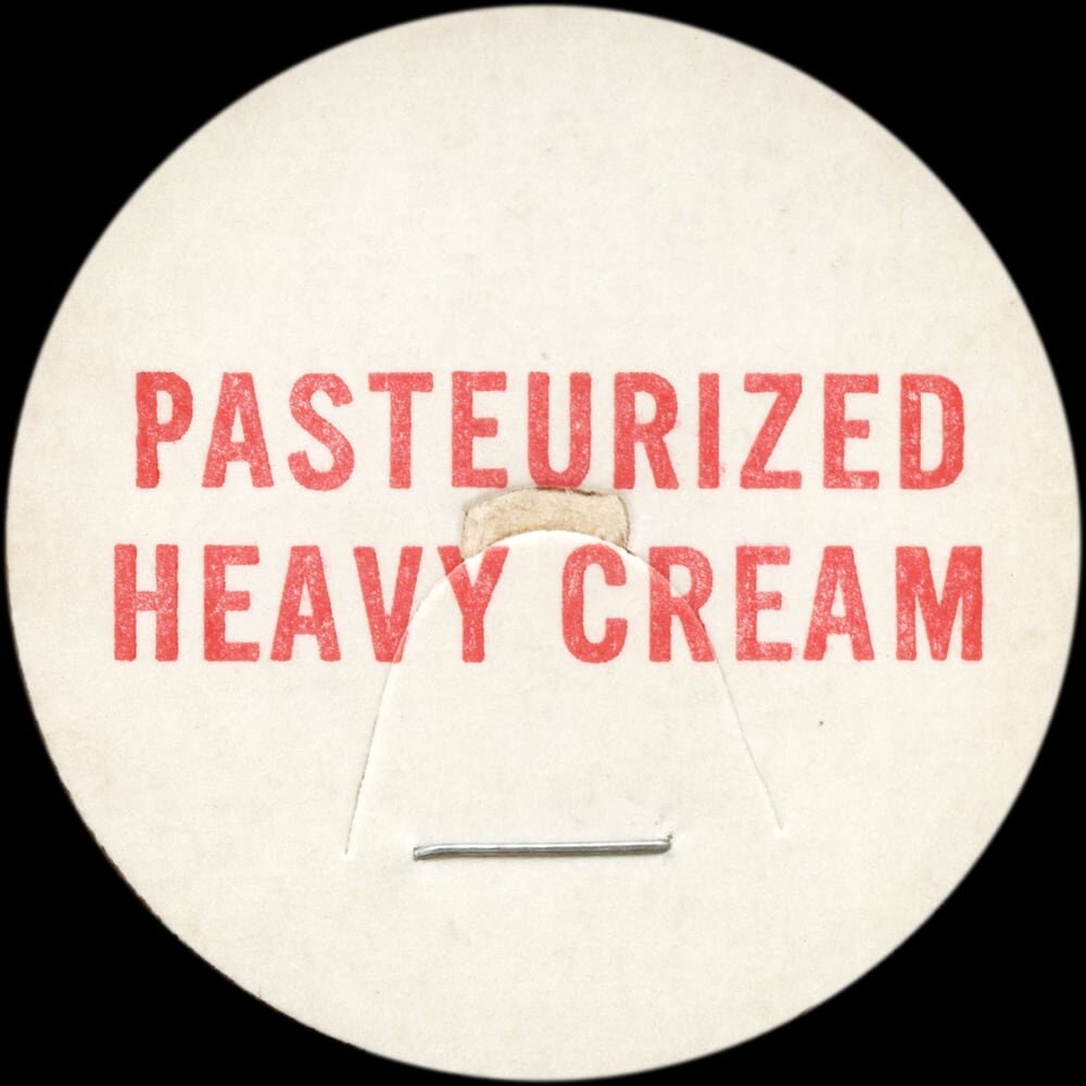 Plain pasteurized heavy cream cap.