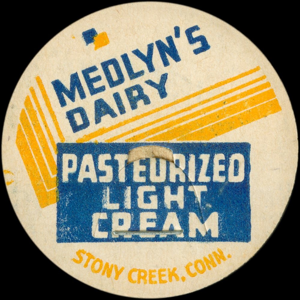 Medlyn’s Dairy pasteurized light cream cap from Stony Creek, Connecticut.