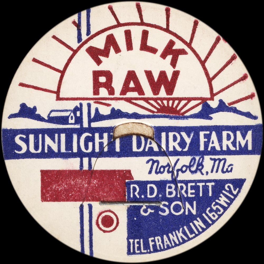 Sunlight Dairy Farm raw milk cap from Norfolk, Massachusetts.