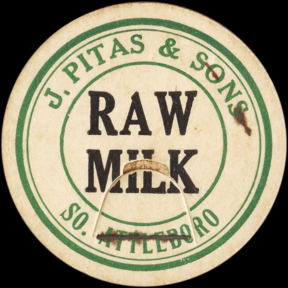 Trilly Farm Dairy pasteurized milk cap.